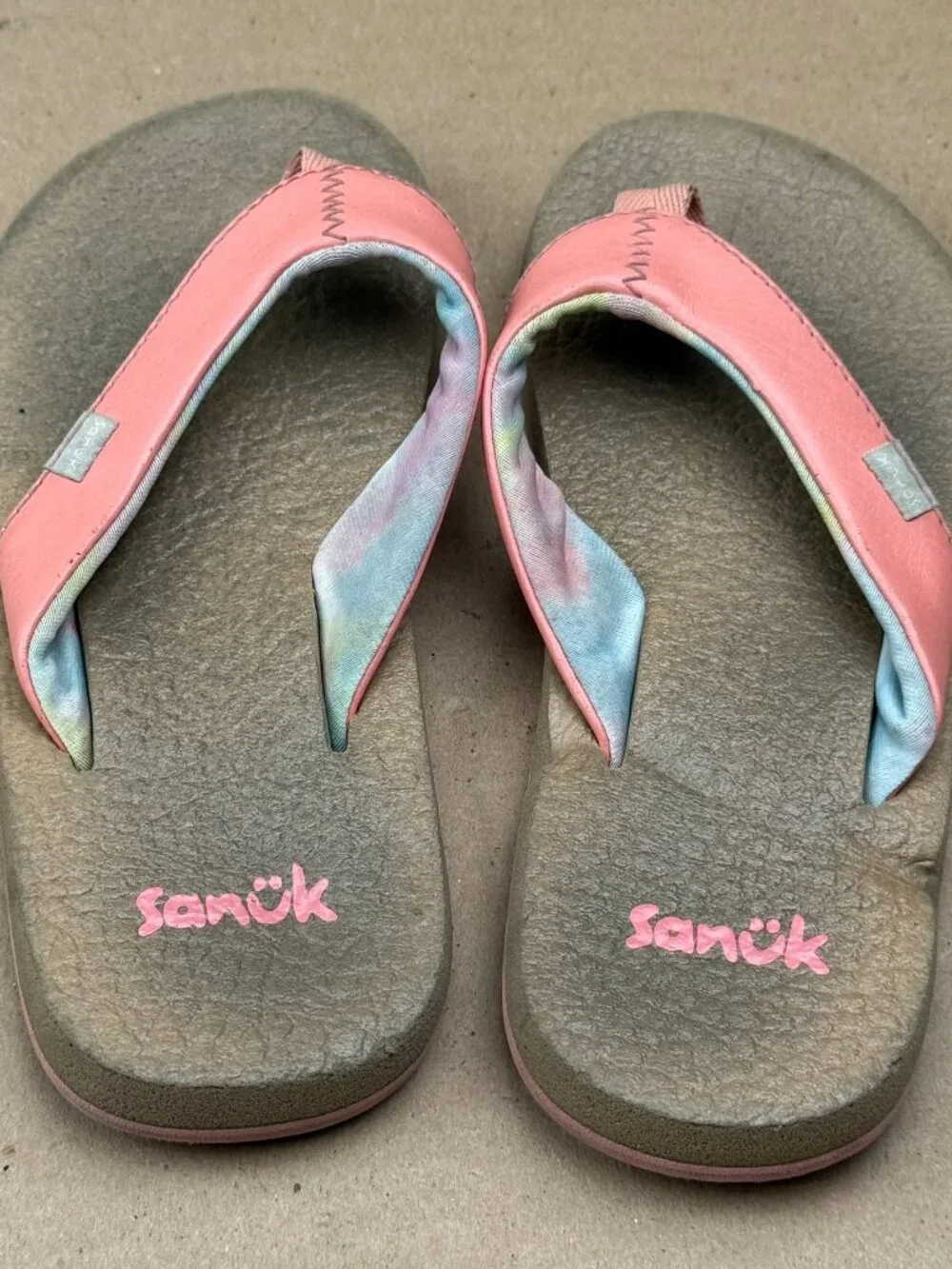 Sanuk kids Pink Tie-Dye Flip Flop Sandals Size 11-12 Used Condition